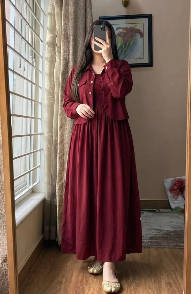 বেগুনি/ গোলাপি/কালো/ লালচে মেরুন