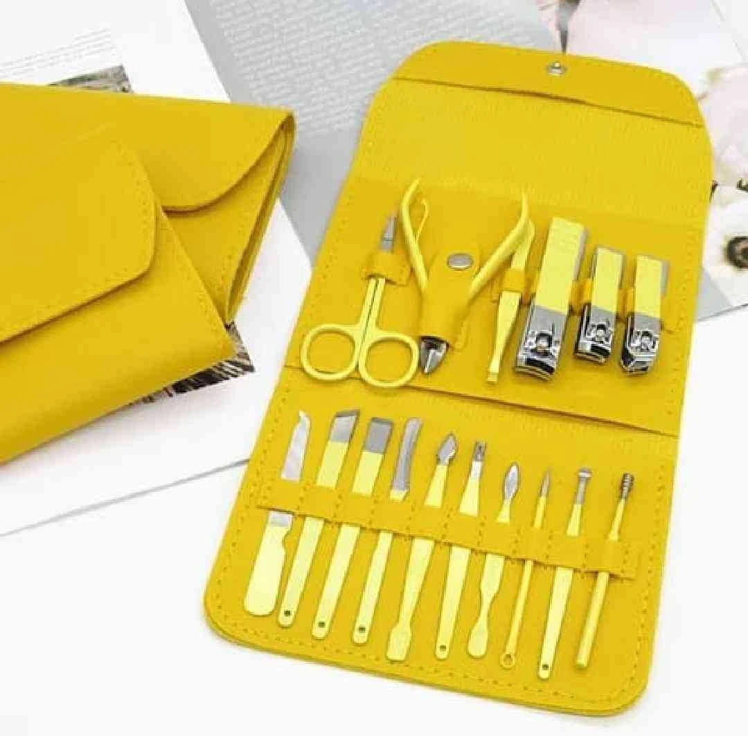 16-PCS Portable Manicure Set নক কাটার সেট
